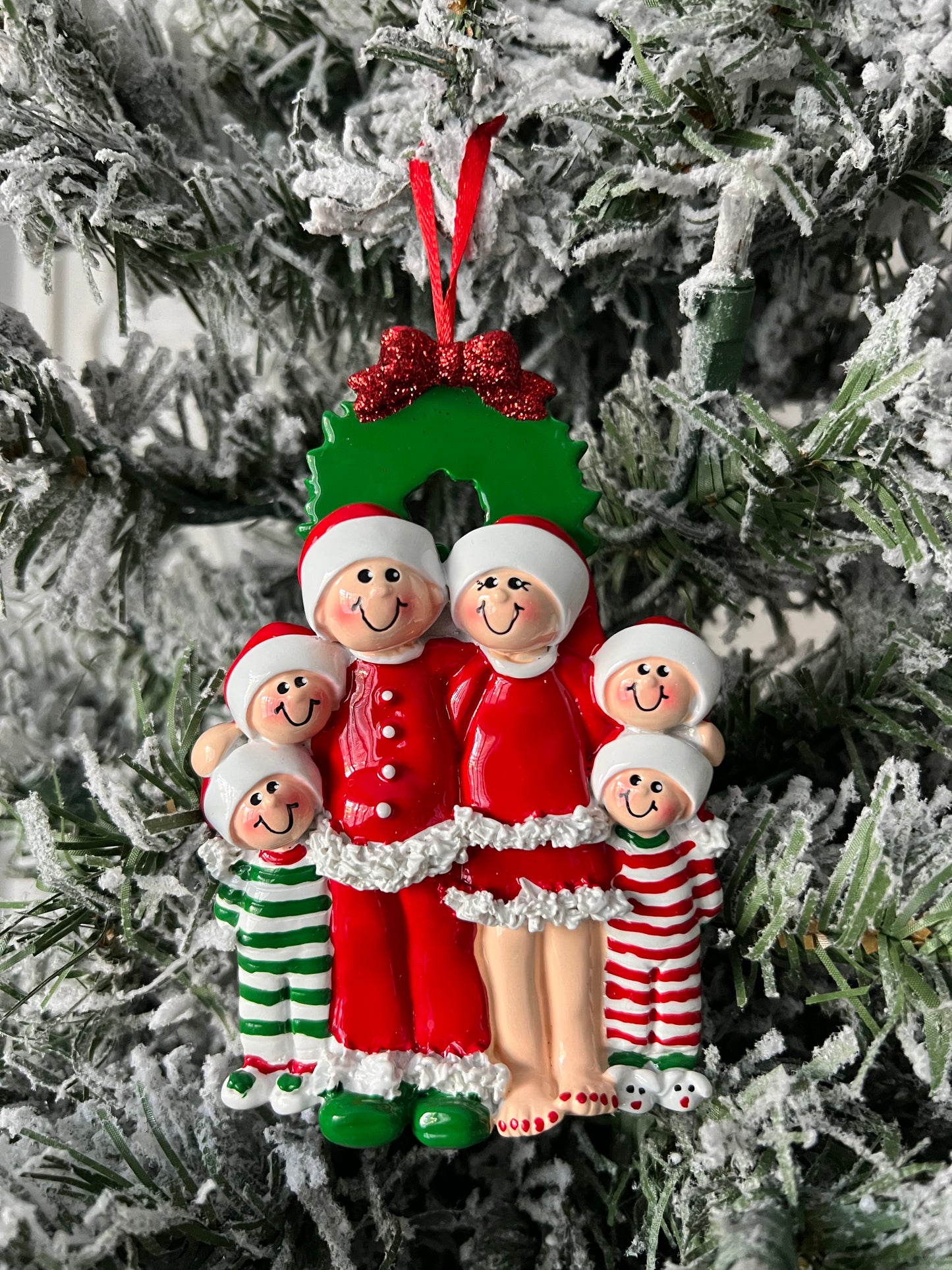 Christmas Wreath Family of 6