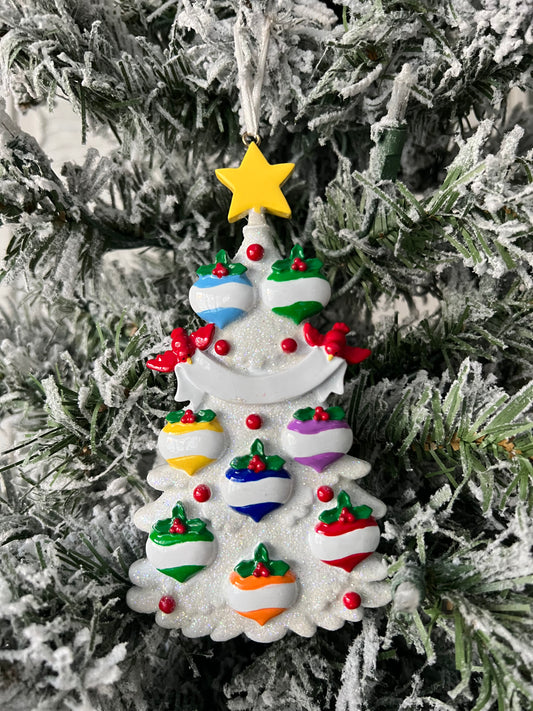 Christmas Tree with 8 Ornaments